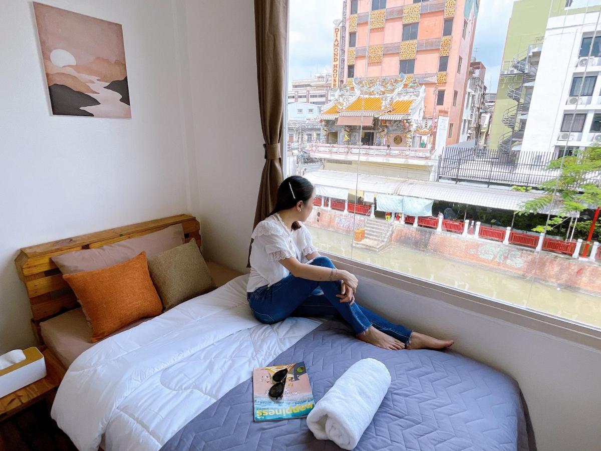 Lively And Cozy Canal House ,Entire House 曼谷 外观 照片