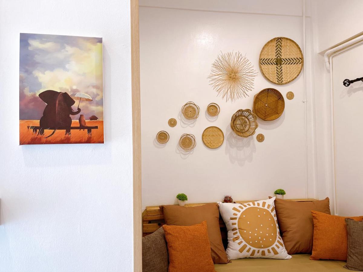 Lively And Cozy Canal House ,Entire House 曼谷 外观 照片