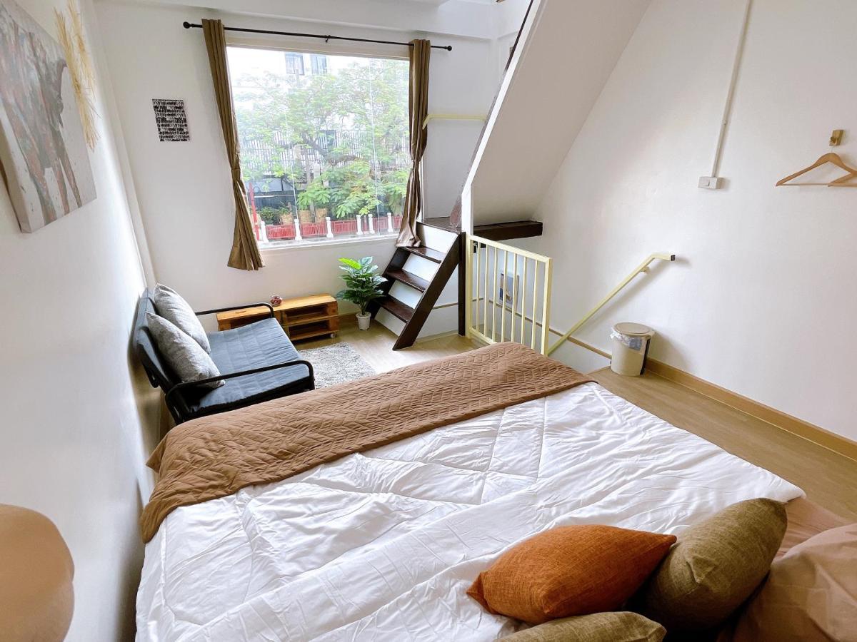 Lively And Cozy Canal House ,Entire House 曼谷 外观 照片
