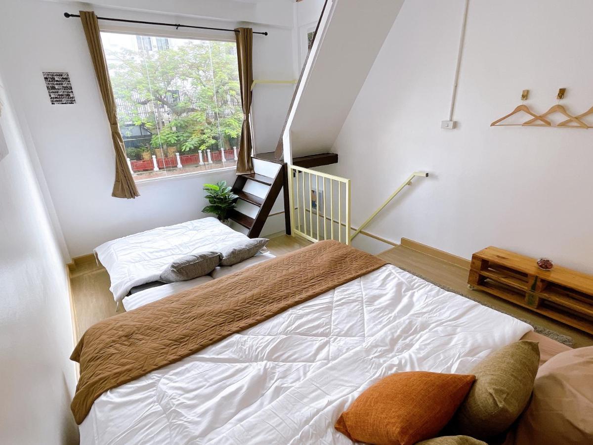 Lively And Cozy Canal House ,Entire House 曼谷 外观 照片