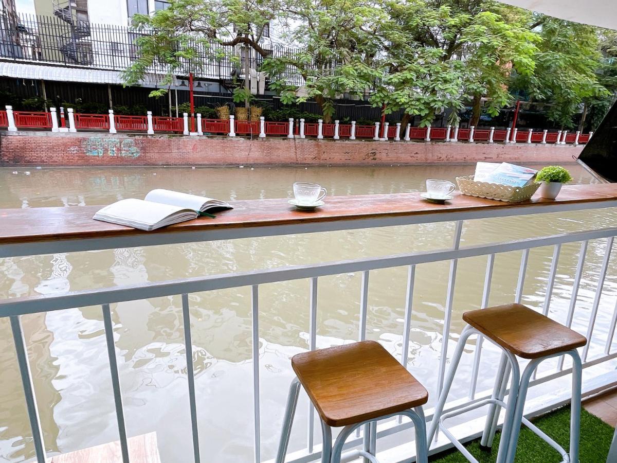 Lively And Cozy Canal House ,Entire House 曼谷 外观 照片
