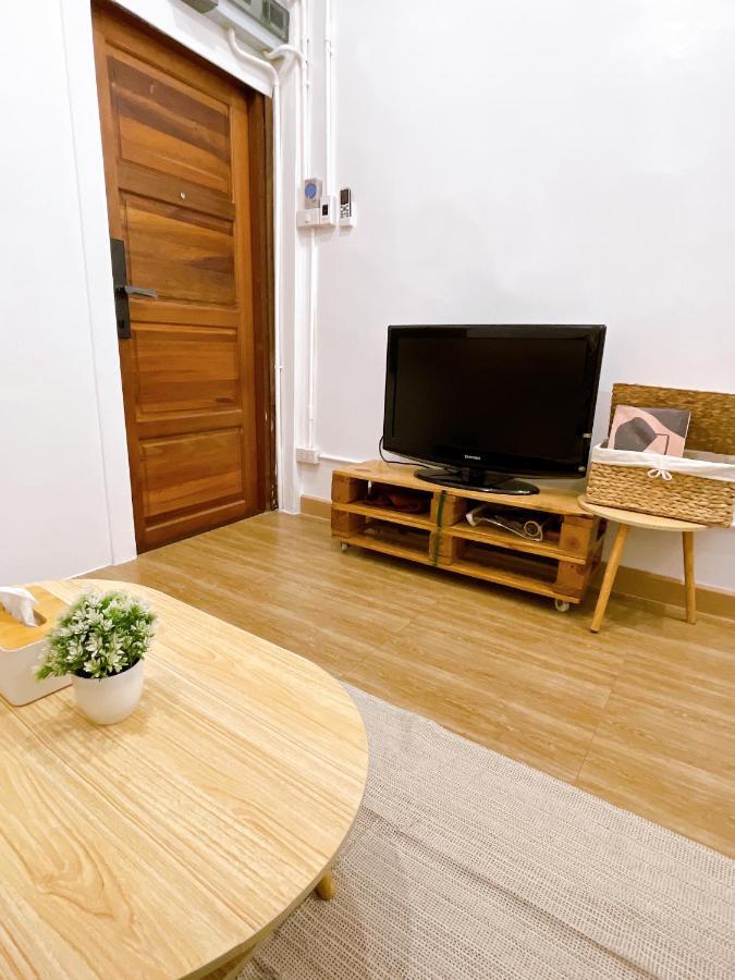 Lively And Cozy Canal House ,Entire House 曼谷 外观 照片